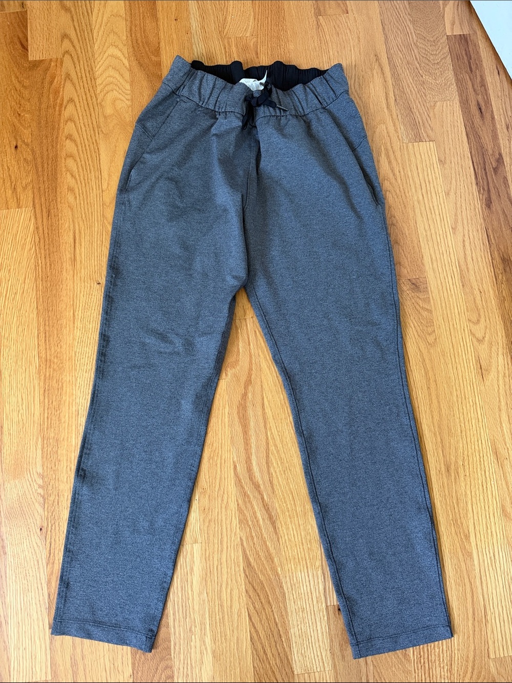 lululemon athletica Men's Heather Gray Drawstring Joggers